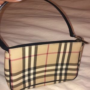 Burberry handbag 👜